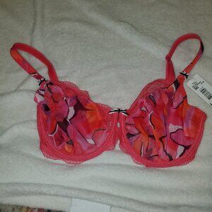 NWT FREYA 34G Bra Hot House Raspberry Color. Underwire, one hook closure